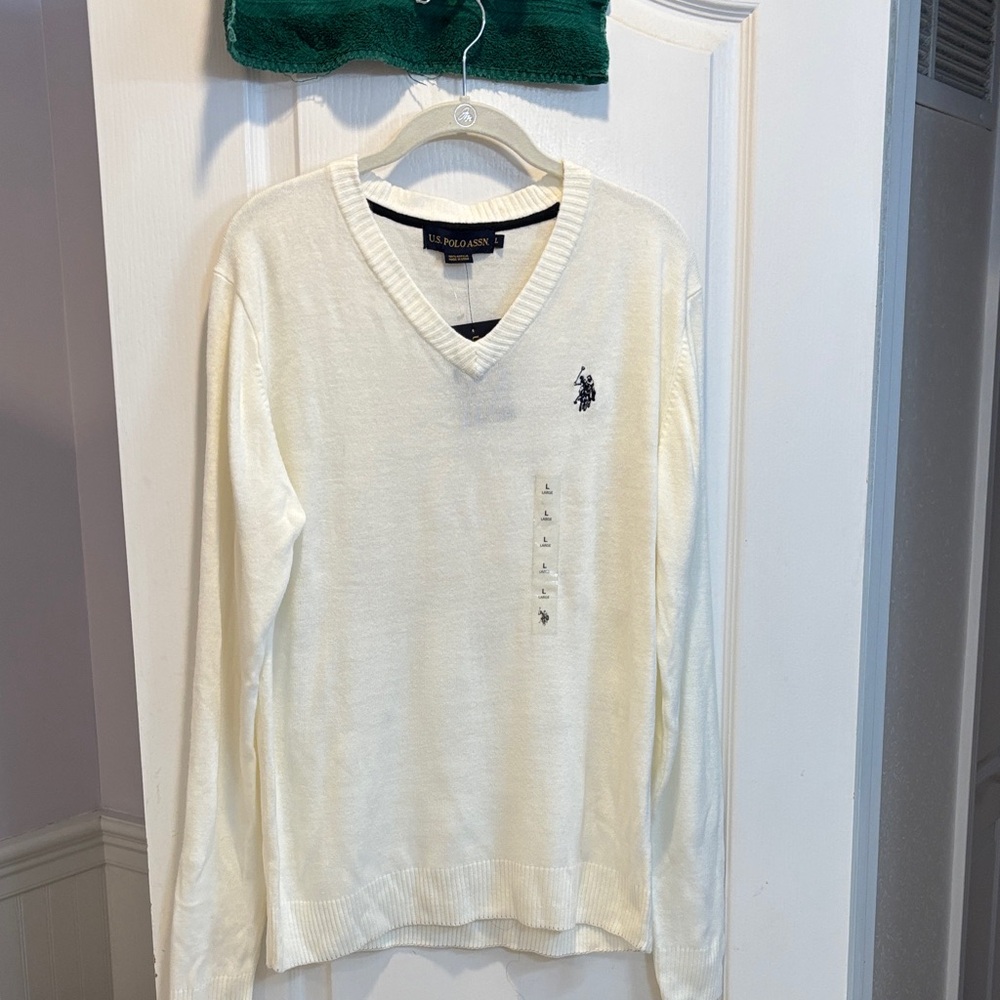 NWT U.S. Polo Assn. Men's Ivory V-Neck Sweater